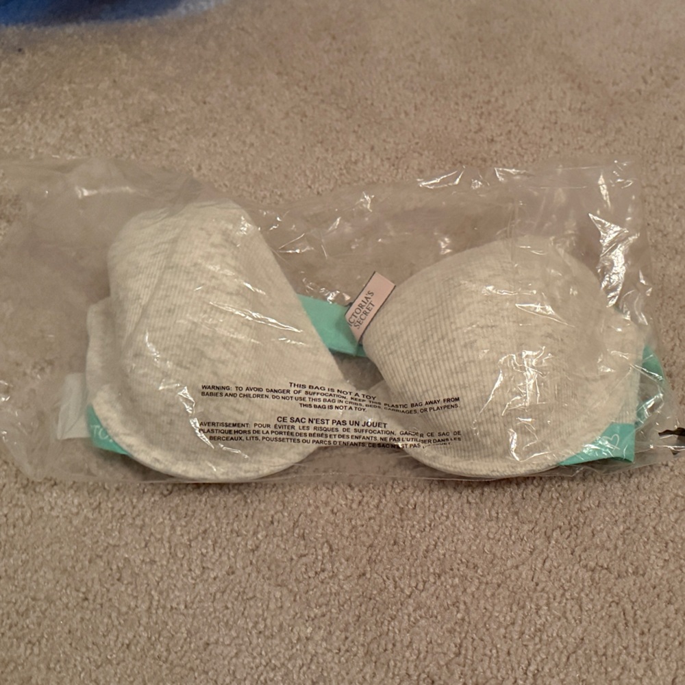 Victoria's Secret Gray and Teal Bra